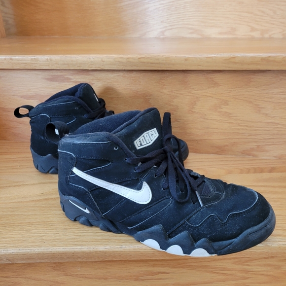 Vintage Nikes size 9.5